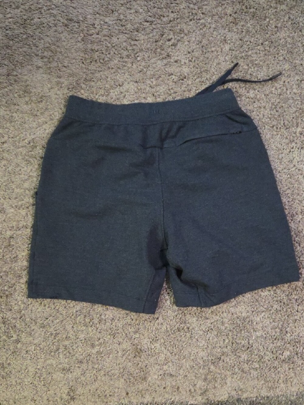 lululemon athletica Men's Charcoal Drawstring Athletic Shorts - Picture 2 of 3